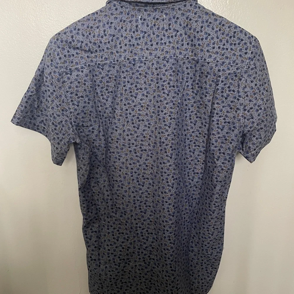 Jackson button down - Picture 3 of 3